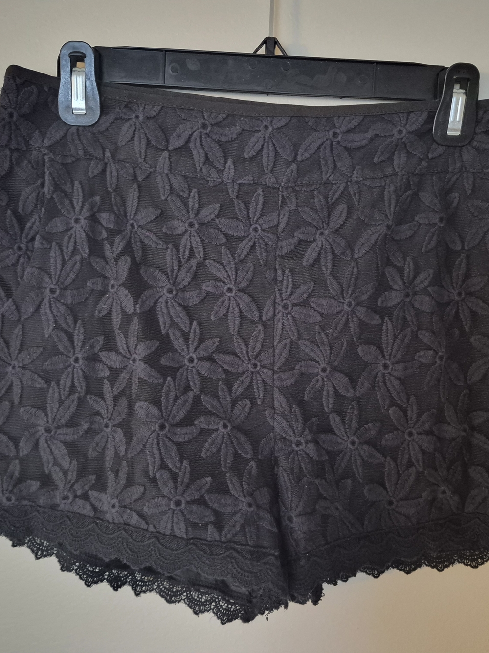 Monteau Black Floral Lace High-Waist Shorts